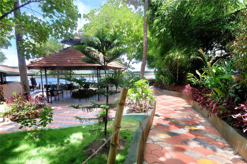 Coorg Jungle Camp Resort Suntikoppa Buitenkant foto