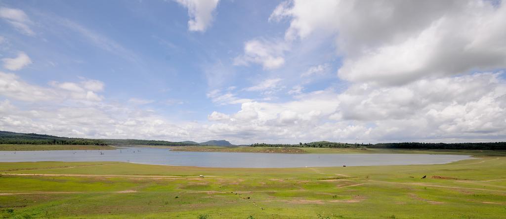Coorg Jungle Camp Resort Suntikoppa Buitenkant foto